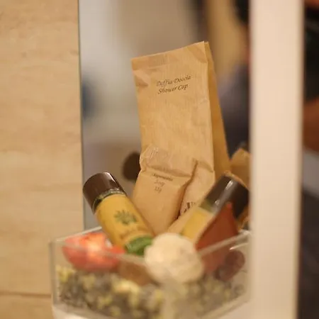 Teocrito לינה וארוחת בוקר