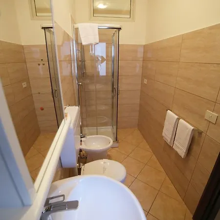 Teocrito לינה וארוחת בוקר *