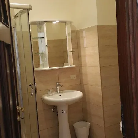 Teocrito לינה וארוחת בוקר